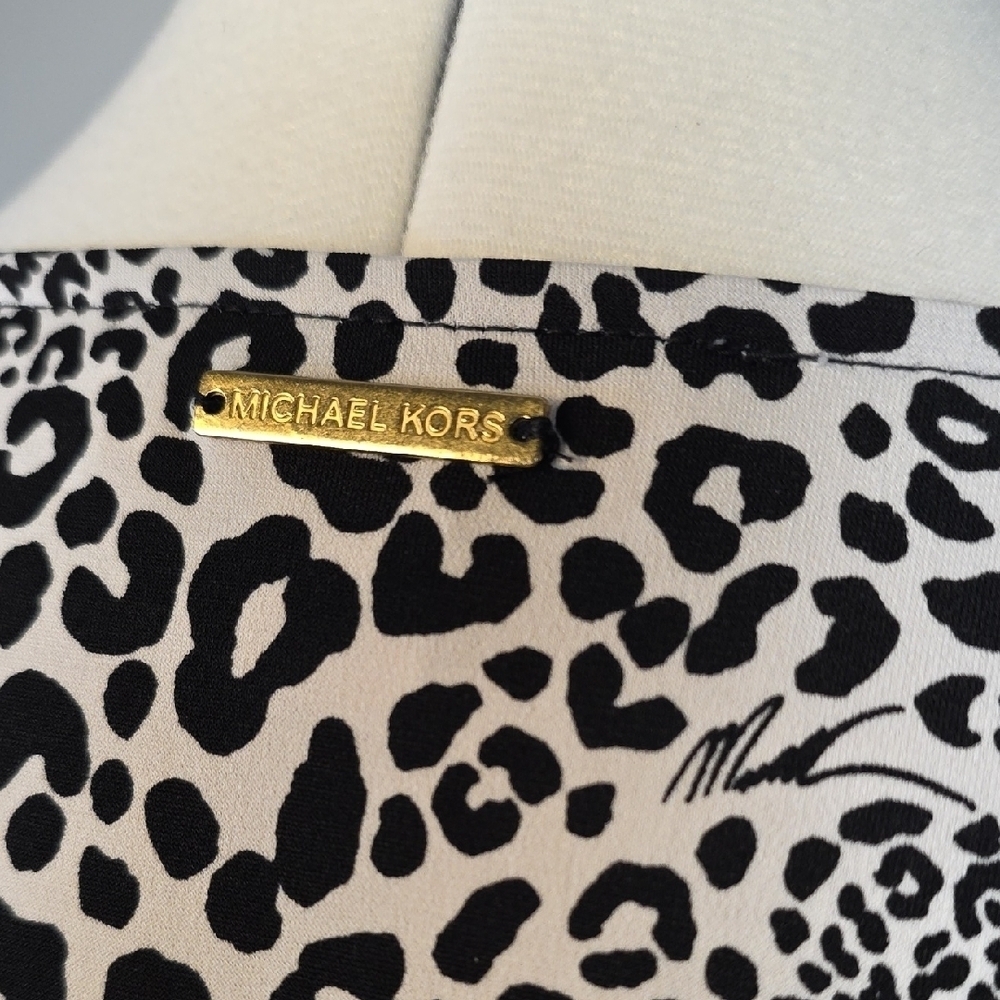 Michael Kors Black White Animal Print V-Neck Blouse Long Sleeve Women’s Size M - Picture 6 of 12